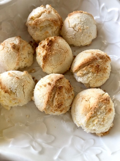 Low-Sugar Coconut Lemon Cookies 