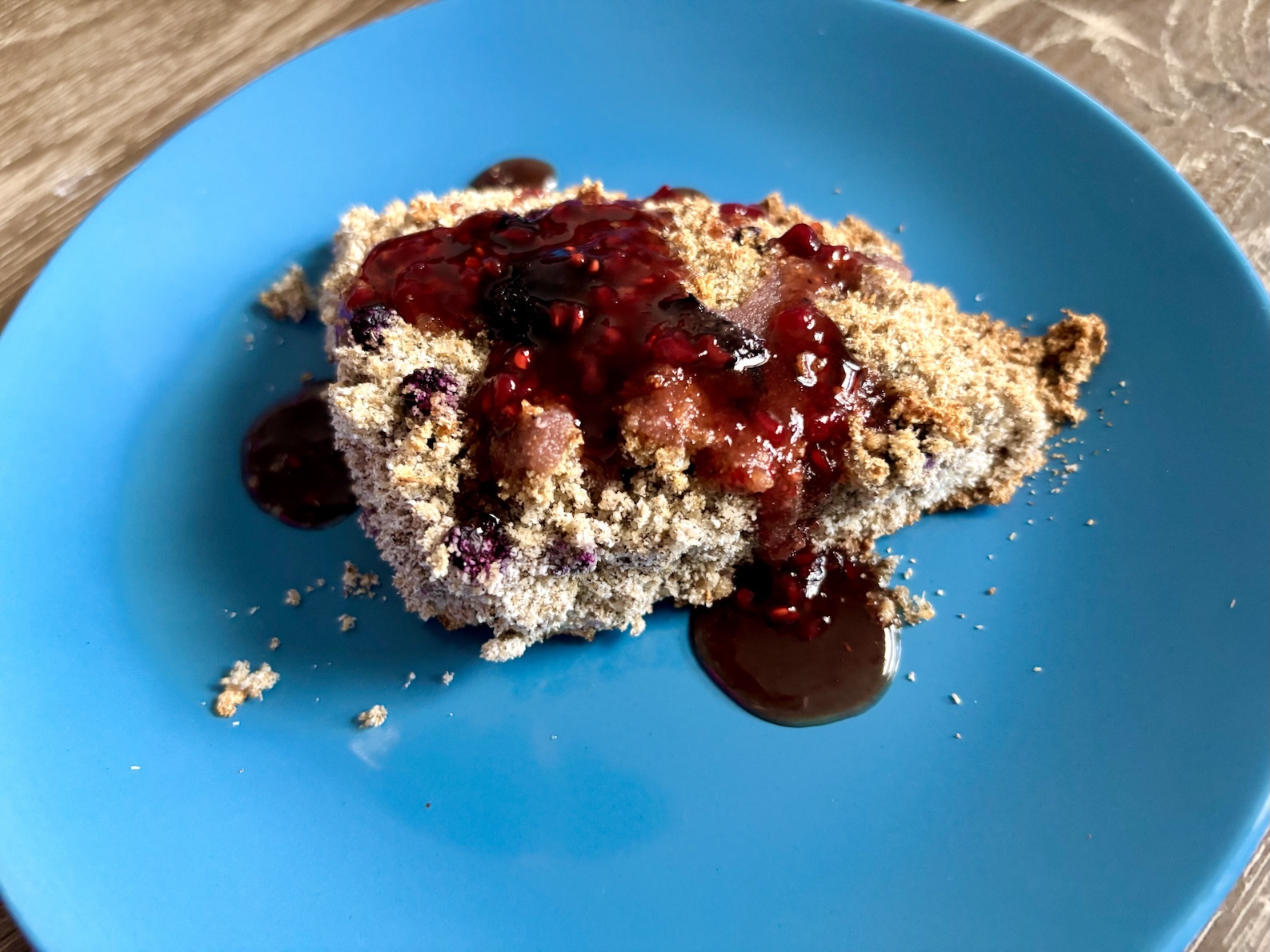 easy blueberry scone with buckwheat flour.