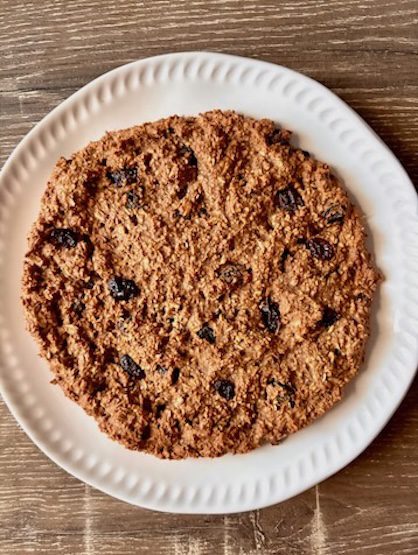 oatmeal raisin cookie that's one-bowl easy and gluten-free.