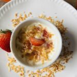easy no-bake cheesecake dessert.