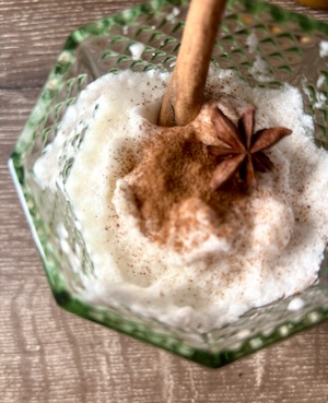 cinnamon in egg white dessert