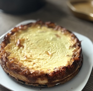 apple cheesecake baked.
